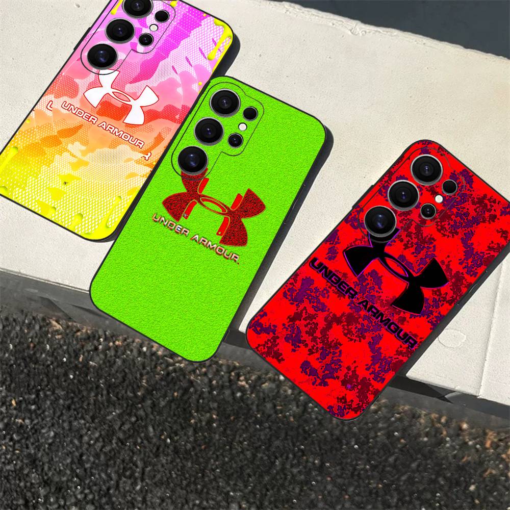 Etui na telefon z logo A-armou – Phone Cases Under $20 recenzja i cena